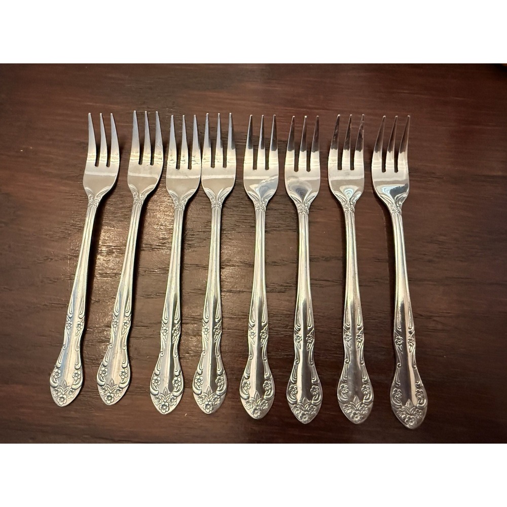 UTICA Saranac Stainelss Retro Korea Set of 8 Cocktail Seafood Forks Glossy 5.75" - Picture 4 of 7